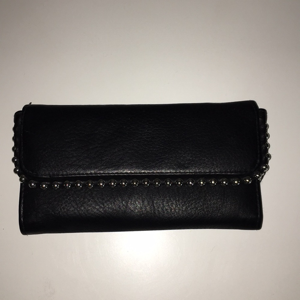 max Studio Wallet BOGO
